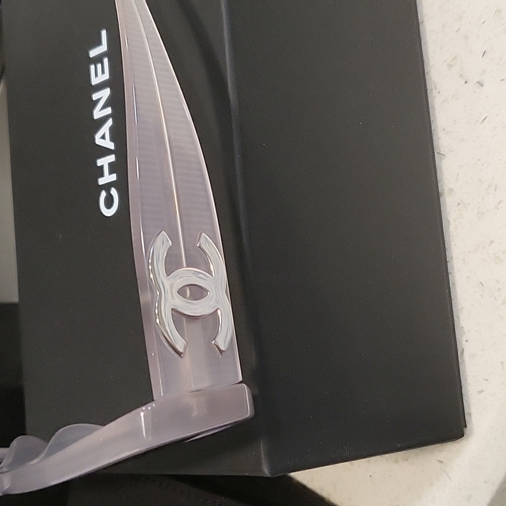 Chanel Sunglasses (new)
